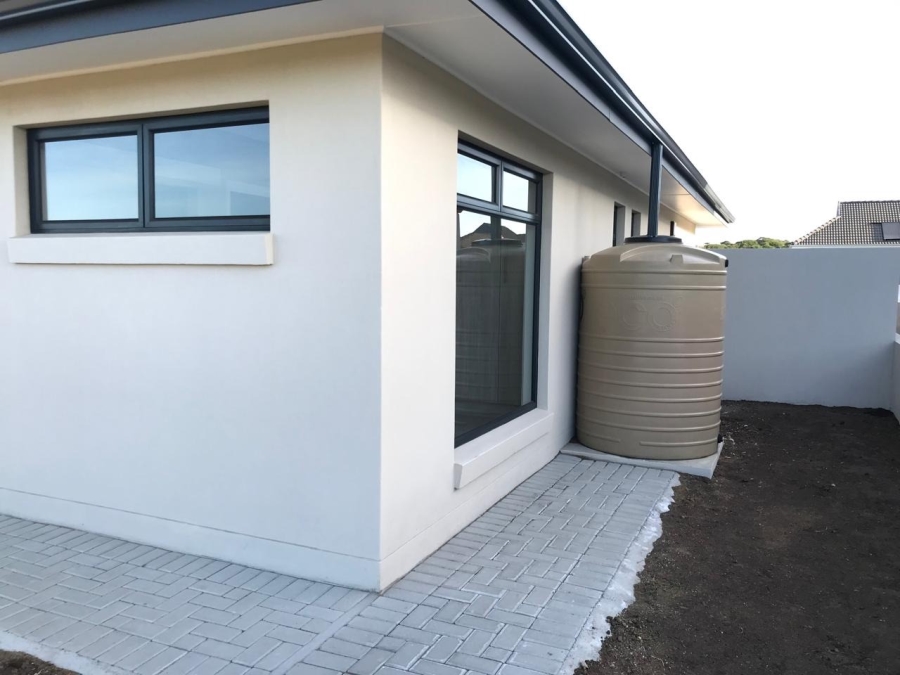 3 Bedroom Property for Sale in Kidds Beach Eastern Cape